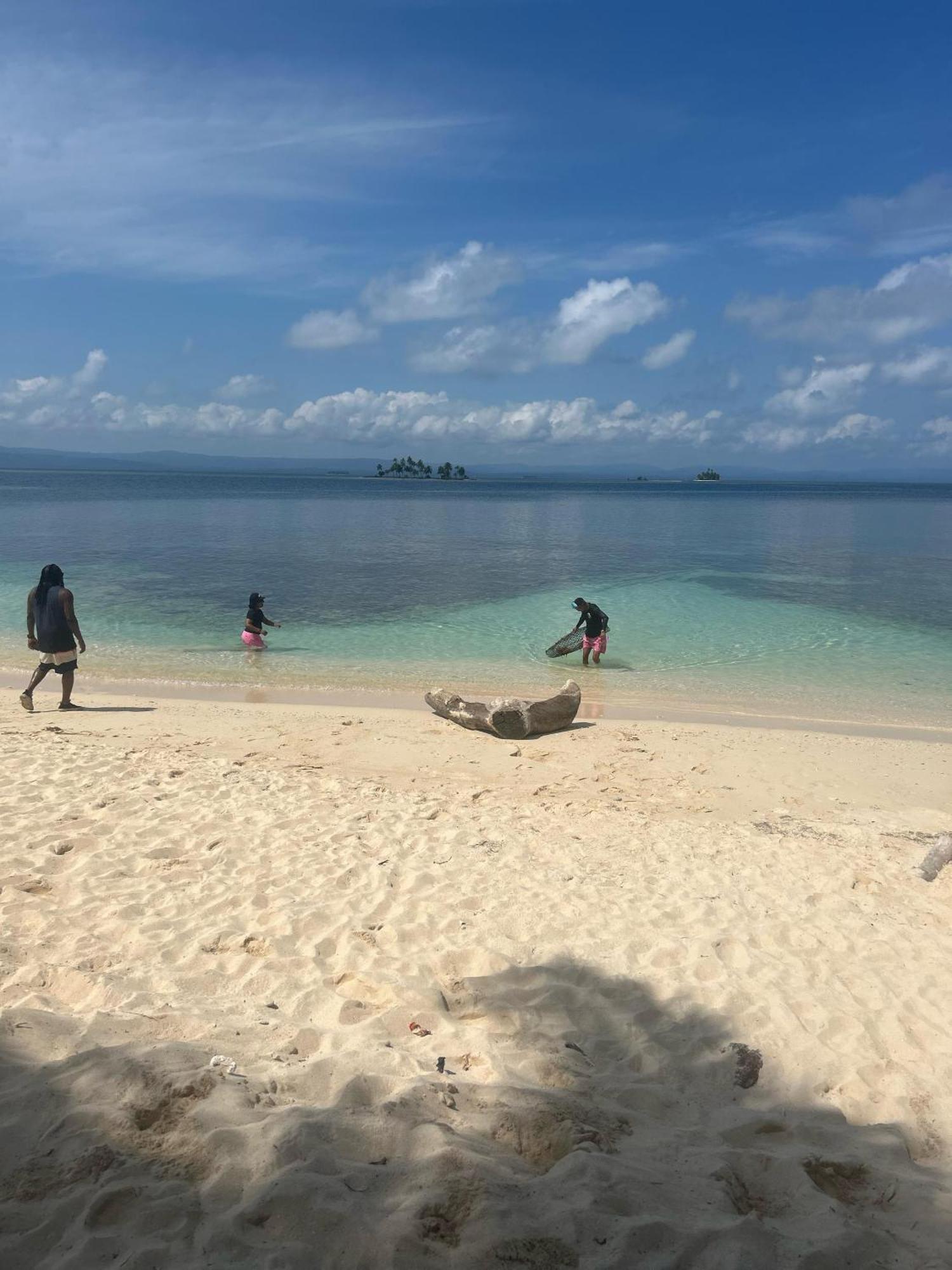On San Blas Island Icodub * Panama City